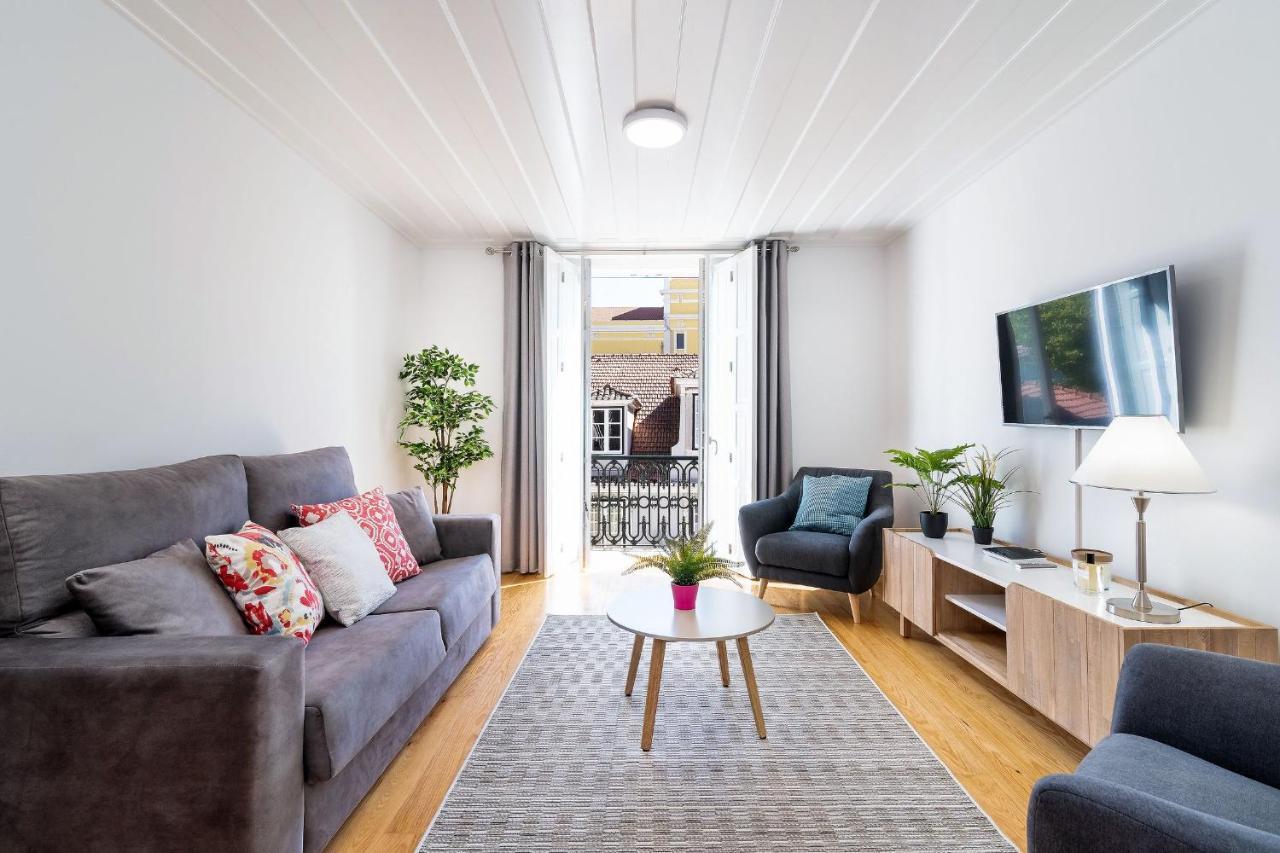 Amazing 1Bdr Apartment In Chiado By Lovelystay Lisboa Eksteriør bilde