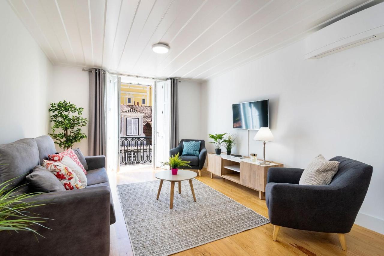Amazing 1Bdr Apartment In Chiado By Lovelystay Lisboa Eksteriør bilde